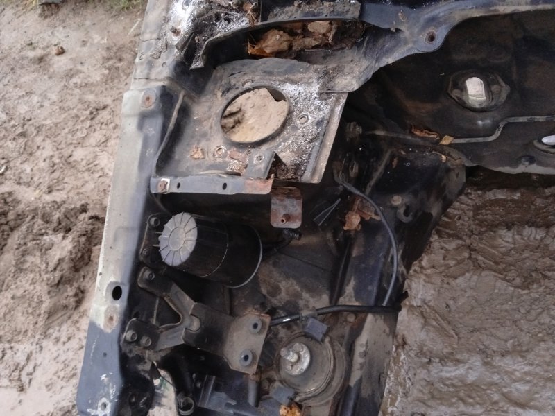 Кузовной элемент