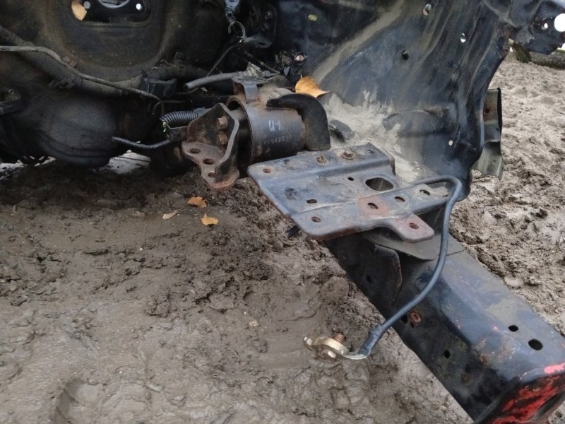 Кузовной элемент