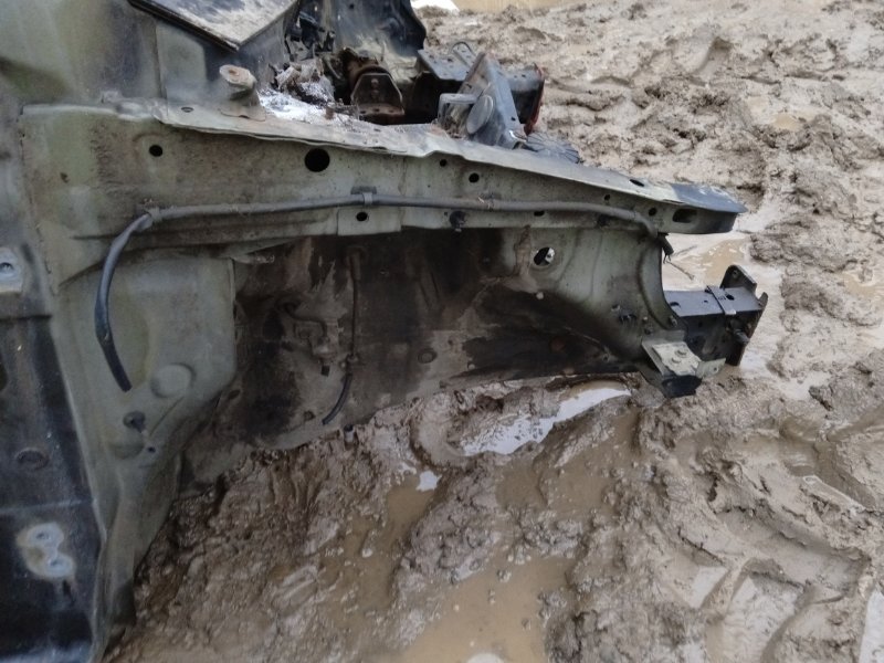 Кузовной элемент