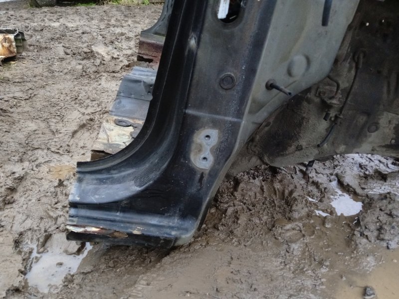 Лонжерон передний правый