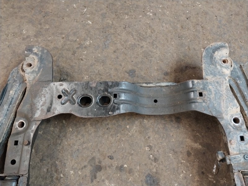 Балка подмоторная