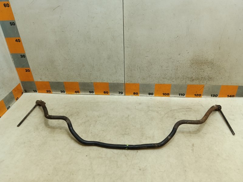 Стабилизатор передний