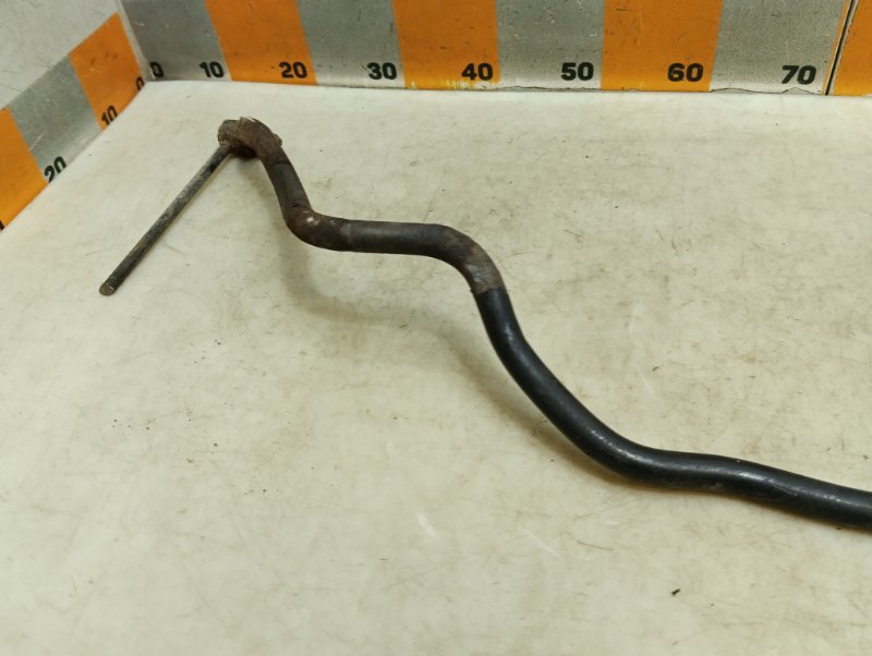 Стабилизатор передний