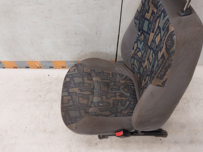 Сиденье переднее правое