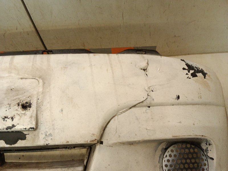 Бампер передний