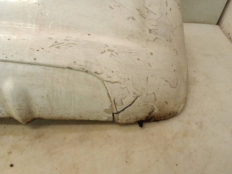 Бампер задний