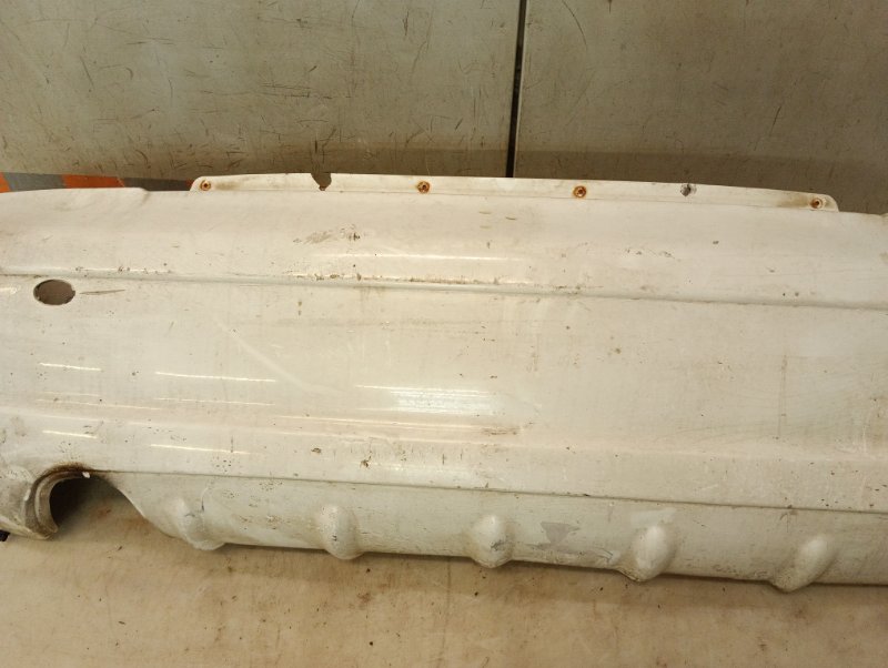 Бампер задний