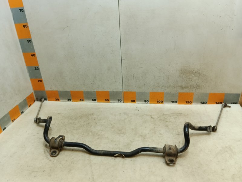 Стабилизатор передний