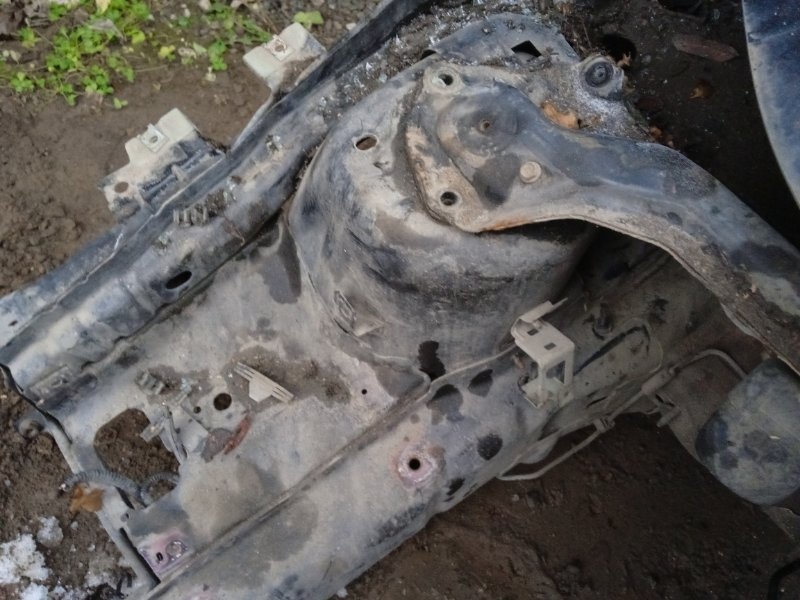 Кузовной элемент