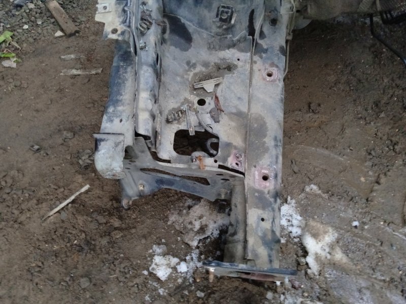 Кузовной элемент