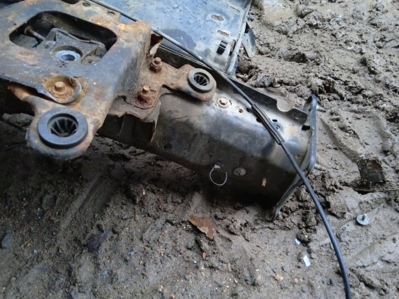 Лонжерон передний левый