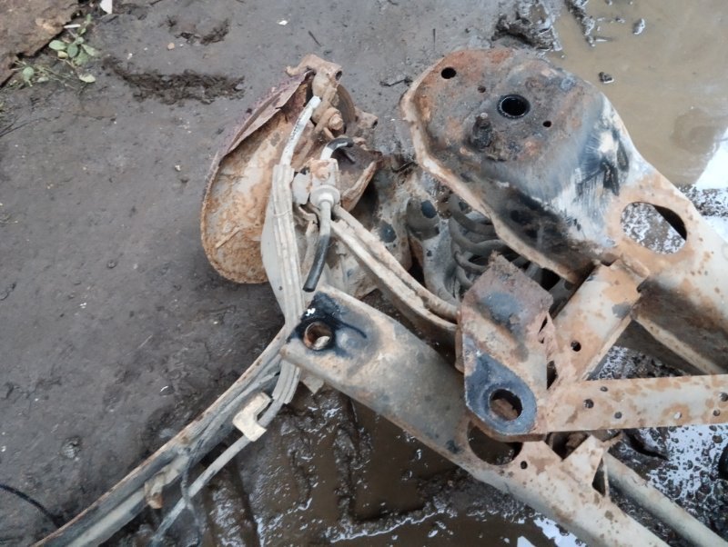 Балка задняя