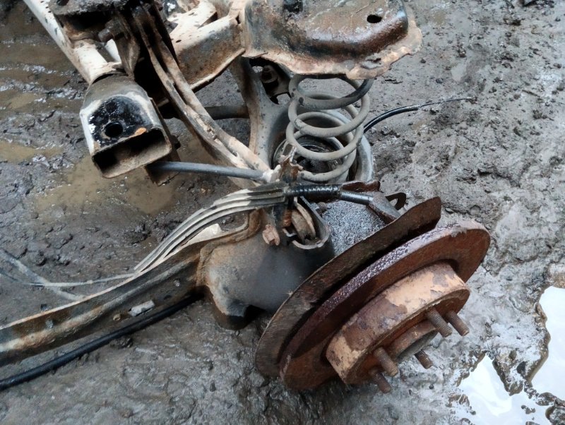 Балка задняя