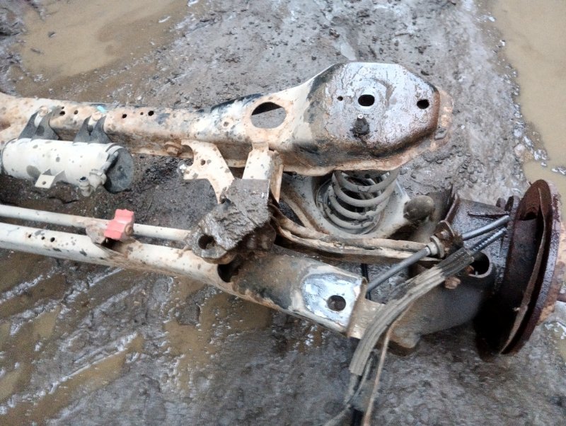 Балка задняя