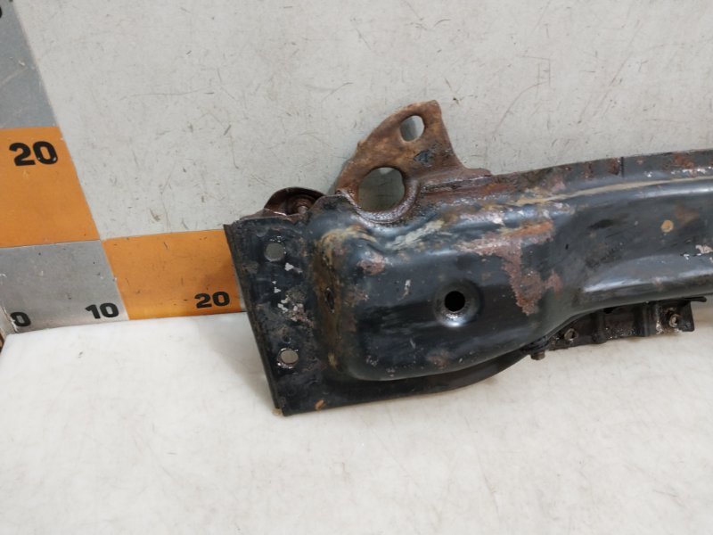 Балка подмоторная