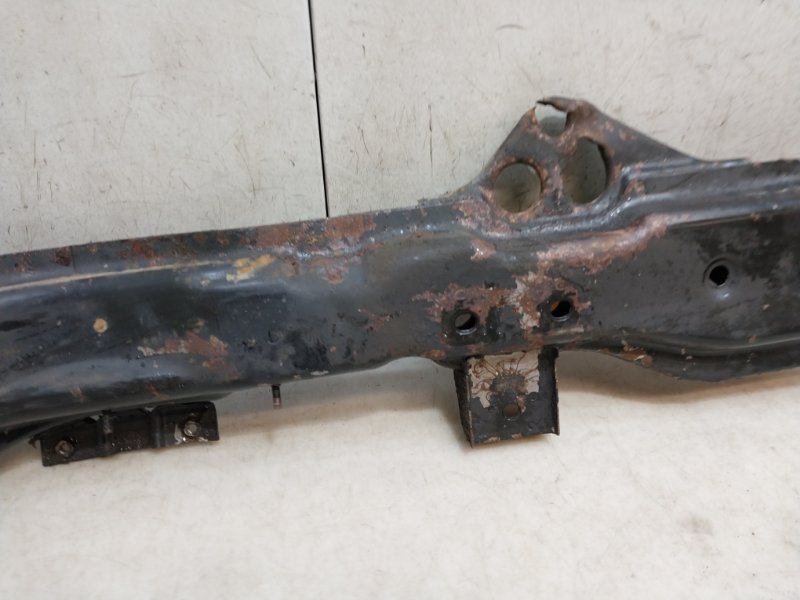 Балка подмоторная