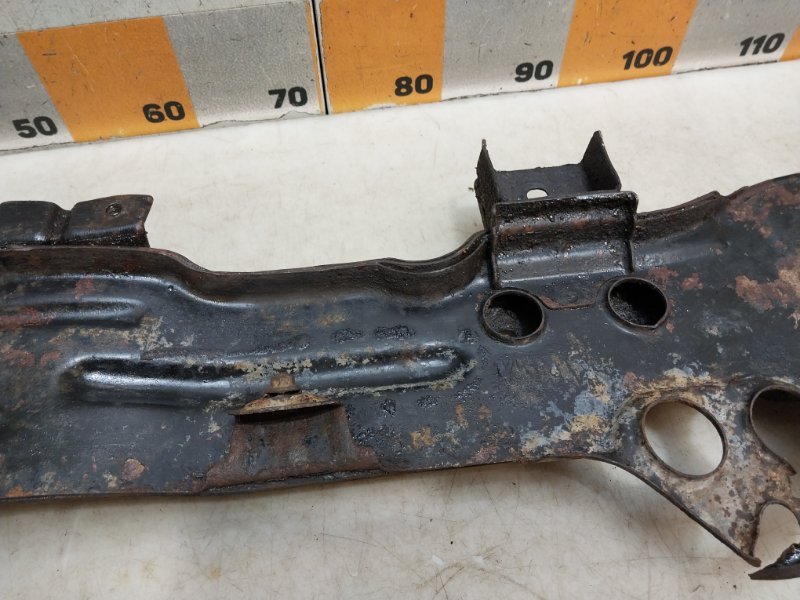 Балка подмоторная