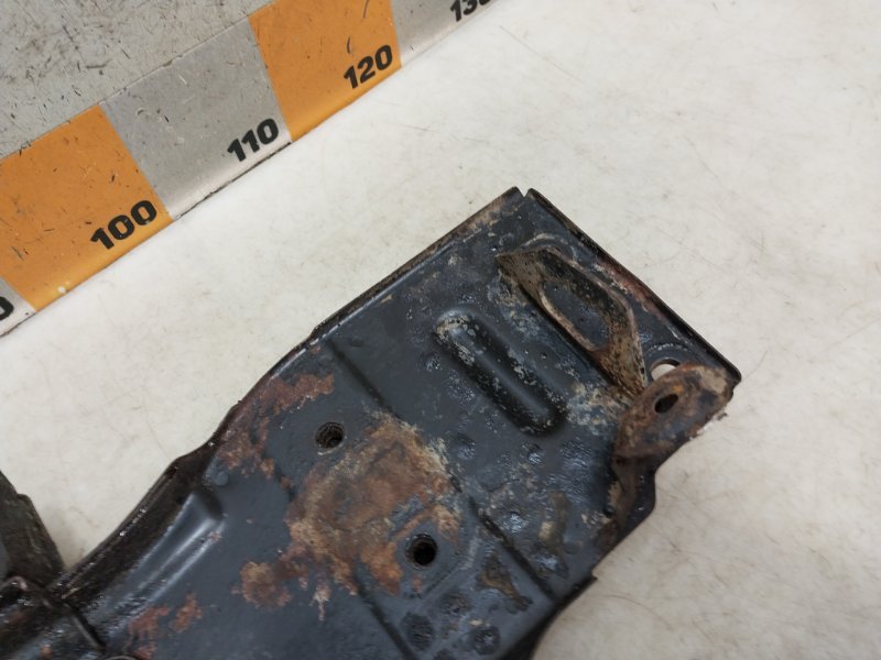 Балка подмоторная