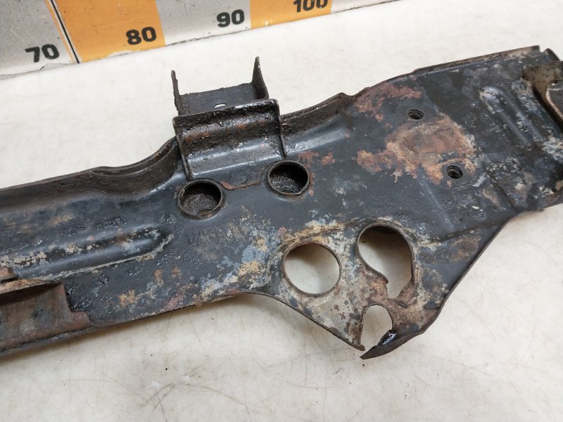 Балка подмоторная