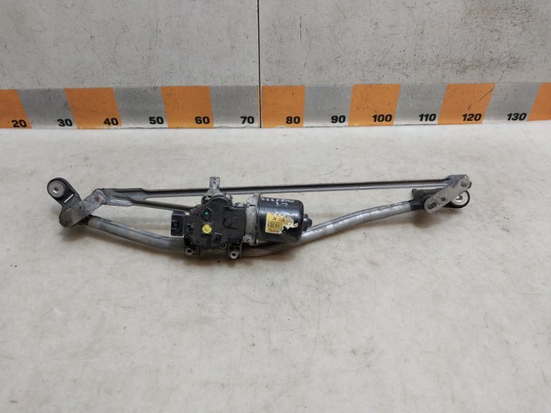 Трапеция стеклоочистителей