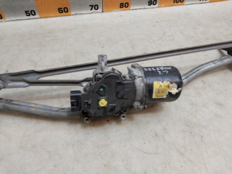 Трапеция стеклоочистителей