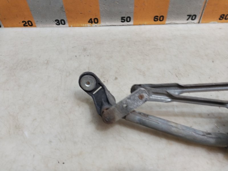 Трапеция стеклоочистителей