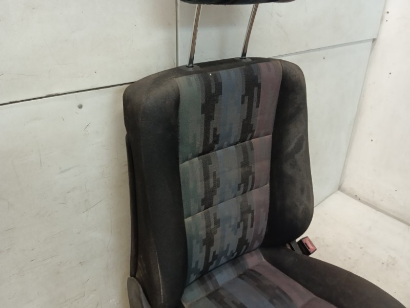 Сиденье переднее правое