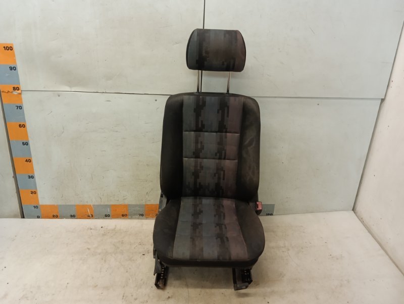 Сиденье переднее правое