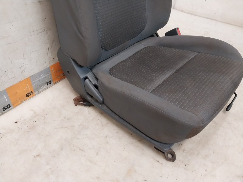 Сиденье переднее правое