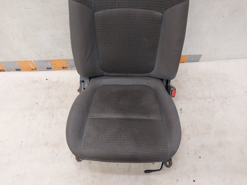 Сиденье переднее правое