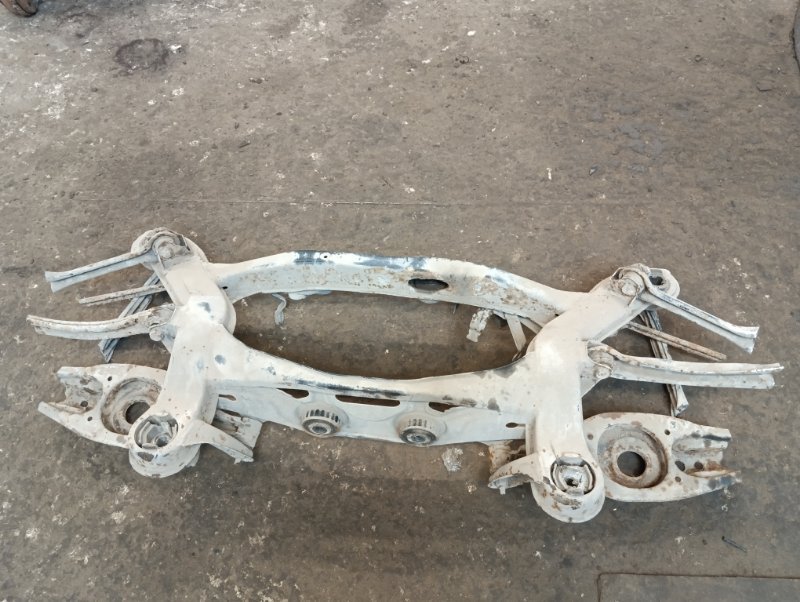 Балка задняя