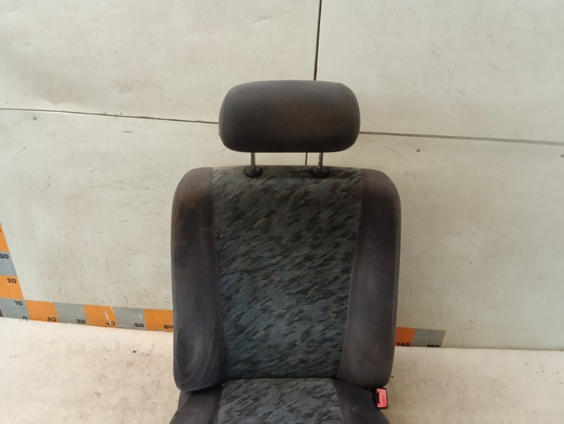 Сиденье переднее правое