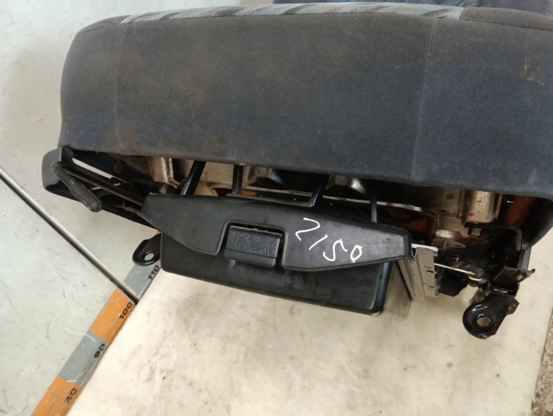 Сиденье переднее правое