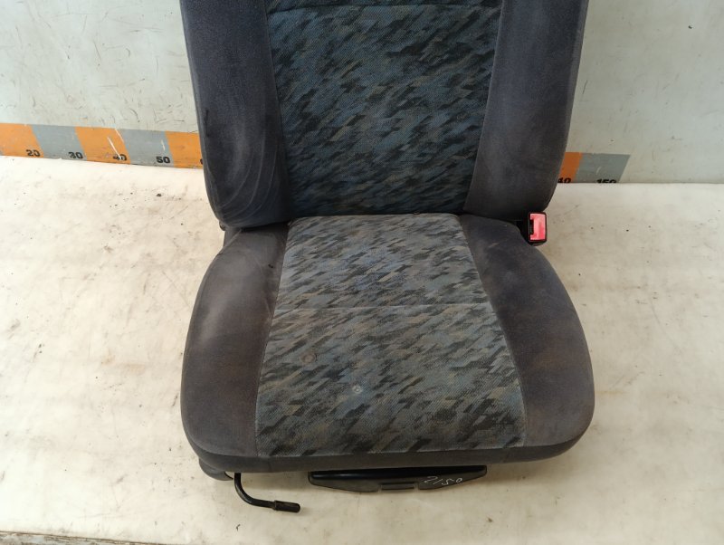 Сиденье переднее правое