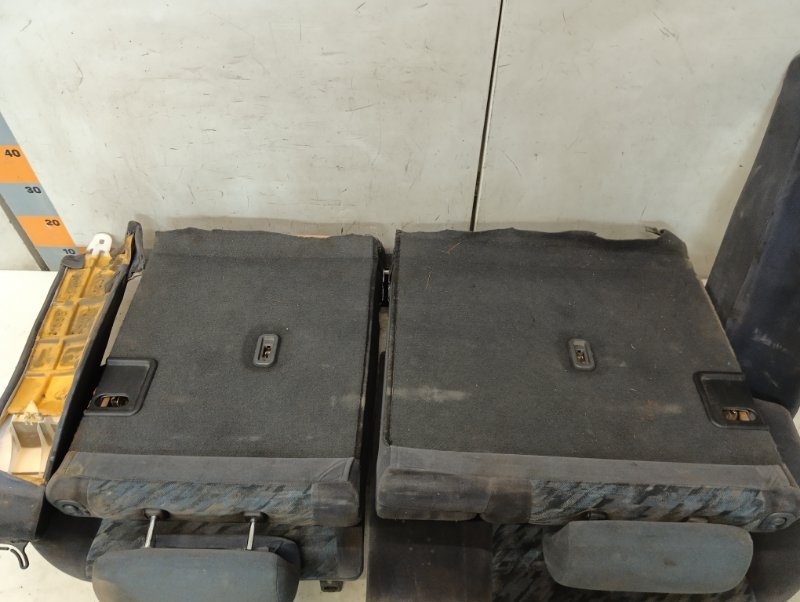 Сиденье салонное