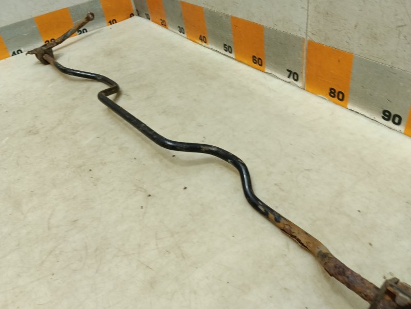 Стабилизатор задний