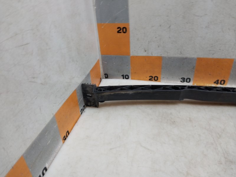 Решетка стеклоочистителей (Жабо)