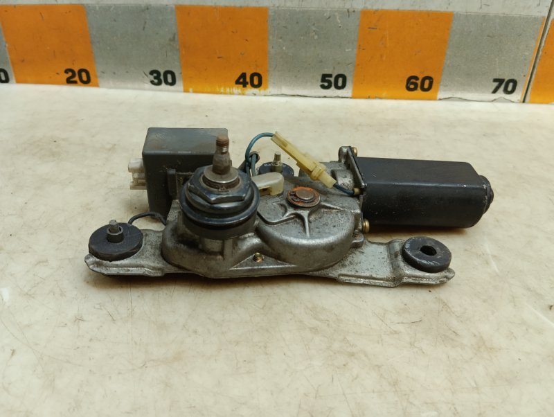 Моторчик стеклоочистителя задний