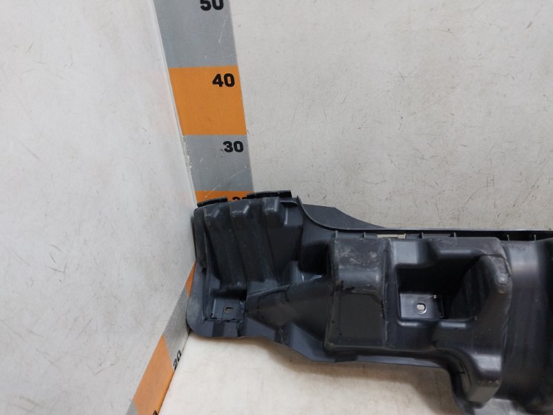 Усилитель заднего бампера