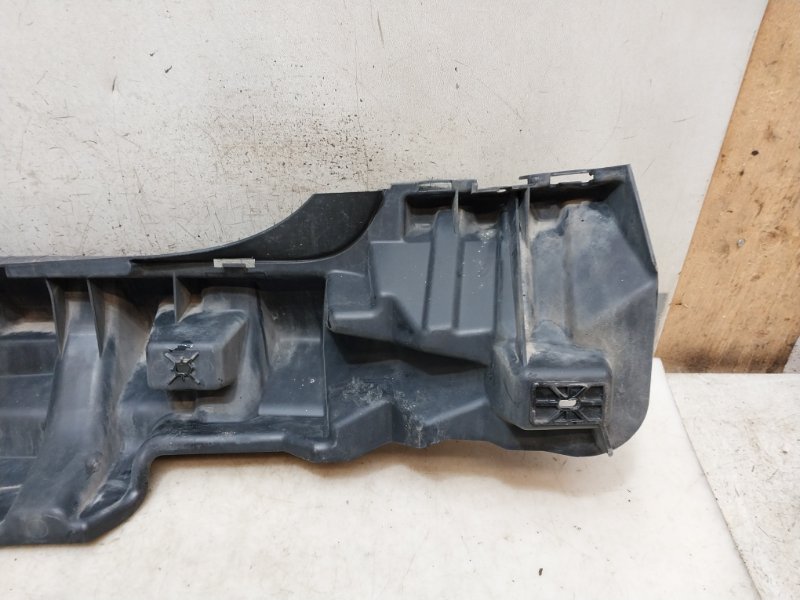 Усилитель заднего бампера