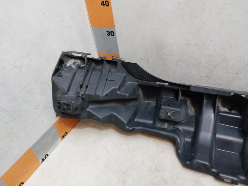 Усилитель заднего бампера