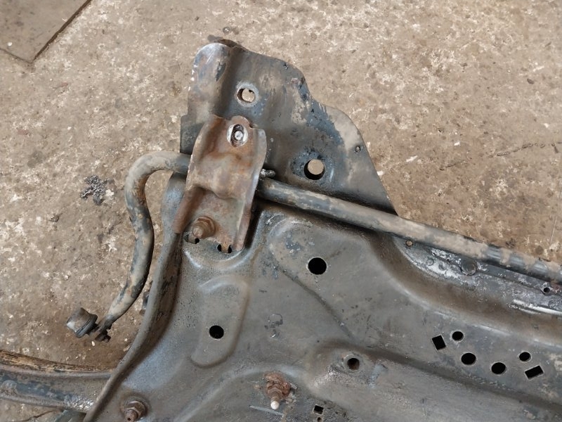 Балка подмоторная