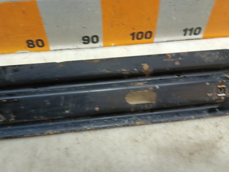 Балка подрадиаторная