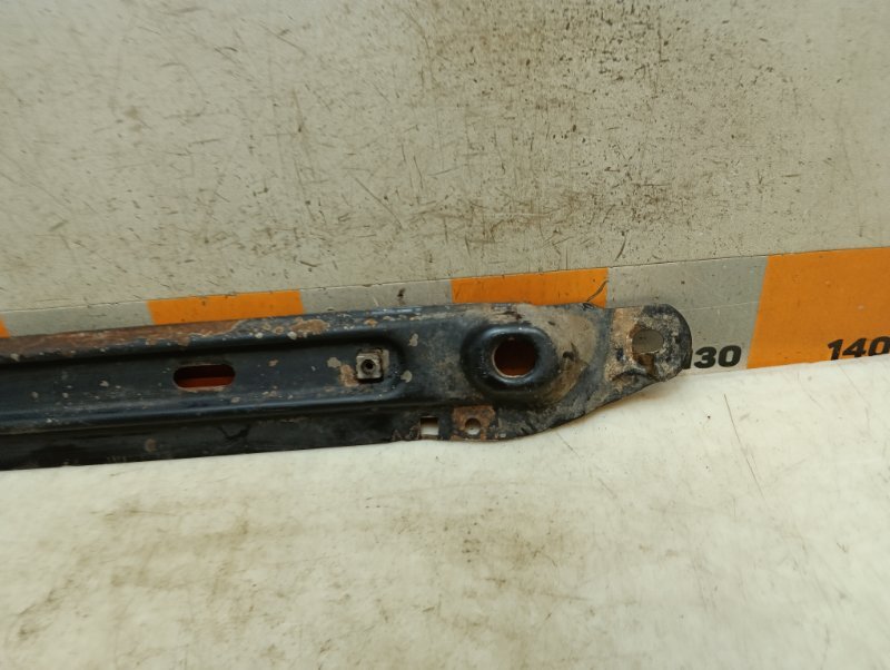 Балка подрадиаторная