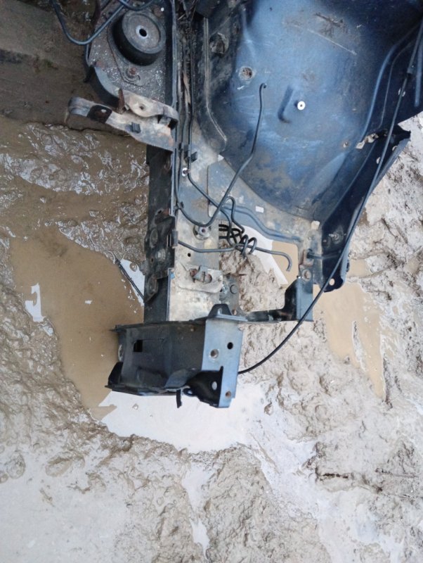 Кузовной элемент