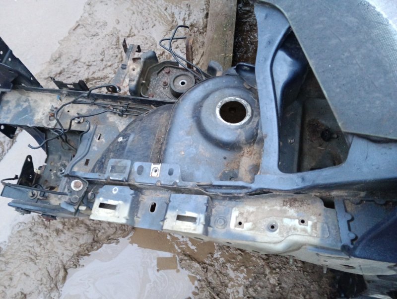 Лонжерон передний левый