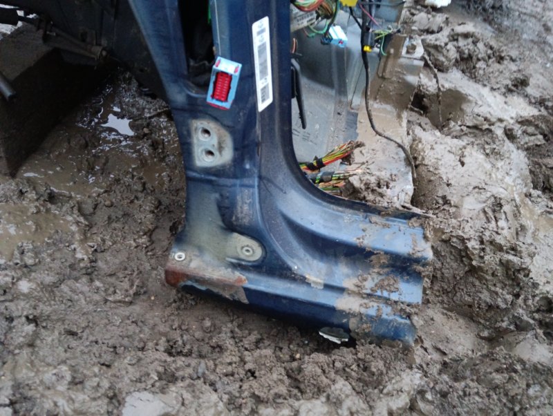 Лонжерон передний левый