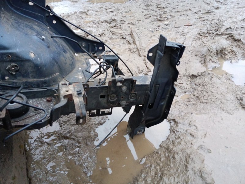 Лонжерон передний левый