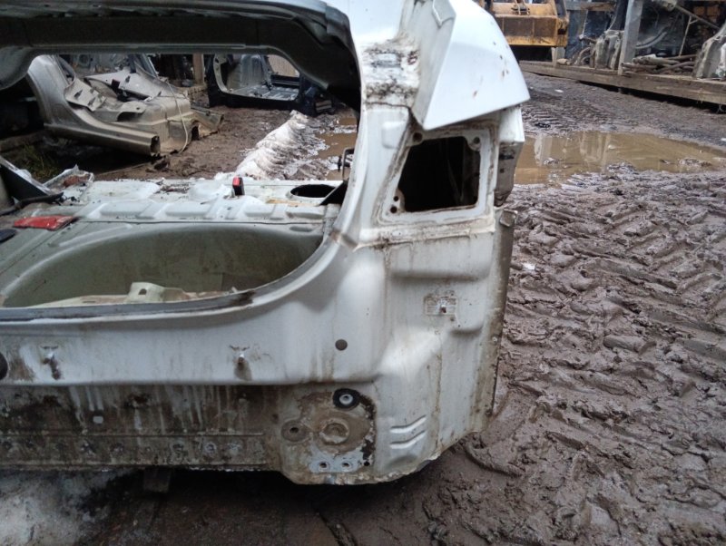 Кузовной элемент