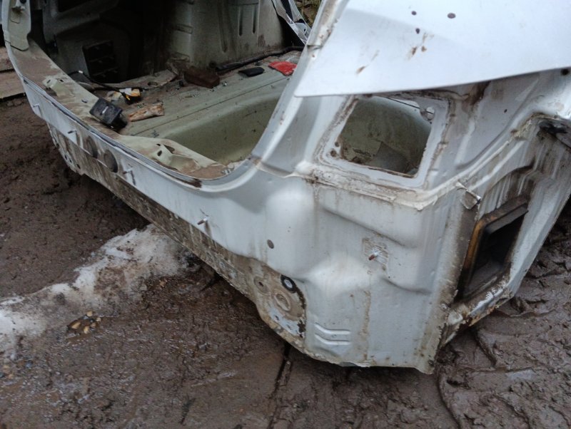 Крыло заднее правое